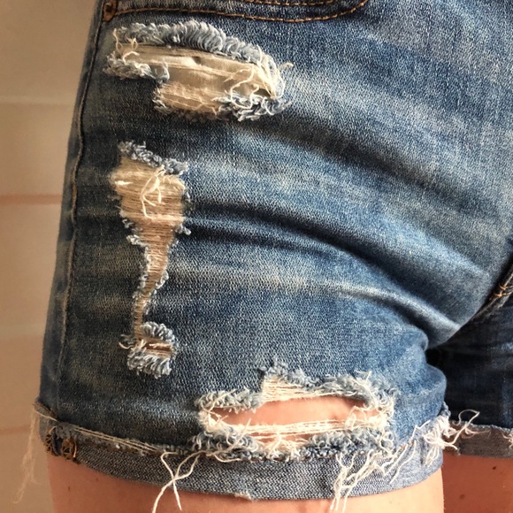 American Eagle “Super Stretch” Jean Shorts - Picture 2 of 3